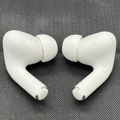 【中古】MagSafe充電ケース(USB-C)付きAirPods Pro(第2世代) MTJV3JA【秋葉原】