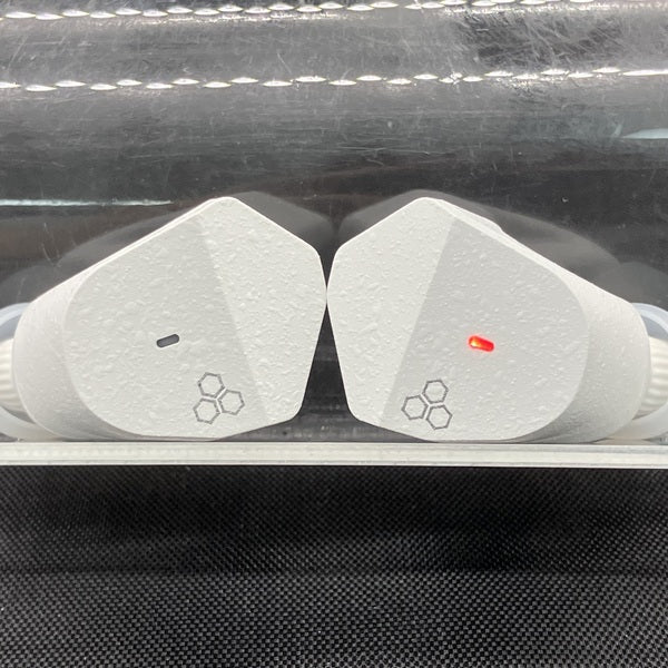 【中古】ZE3000 ホワイト 【FI-ZE3DPLTW-WHITE】【秋葉原】