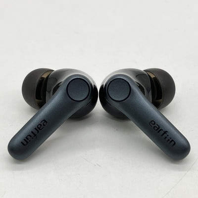 【中古】Air Pro 4 - Black【日本橋】