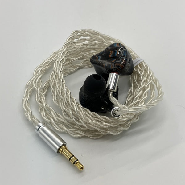 【中古】Legacy 4【秋葉原】