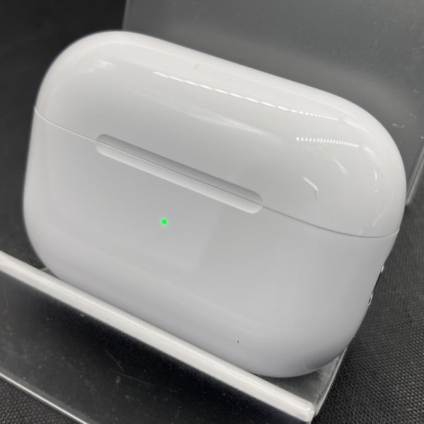 【中古】MagSafe充電ケース(USB-C)付きAirPods Pro(第2世代) MTJV3JA【秋葉原】
