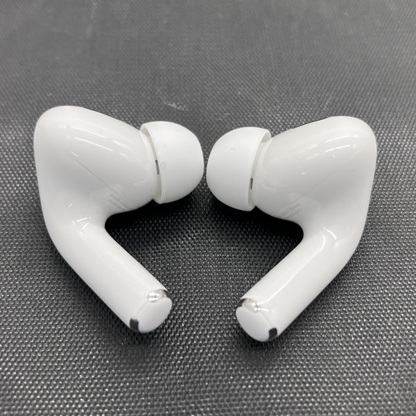 【中古】MagSafe充電ケース(USB-C)付きAirPods Pro(第2世代) MTJV3JA【秋葉原】