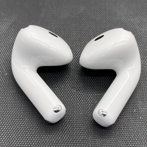 【中古】AirPods 4 MXP93J/A（アクティブノイズキャンセリング搭載）【秋葉原】