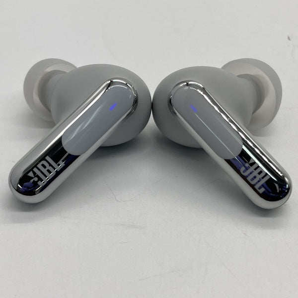 【中古】LIVE BEAM 3 シルバー【JBLLIVEBEAM3SIL】【秋葉原】