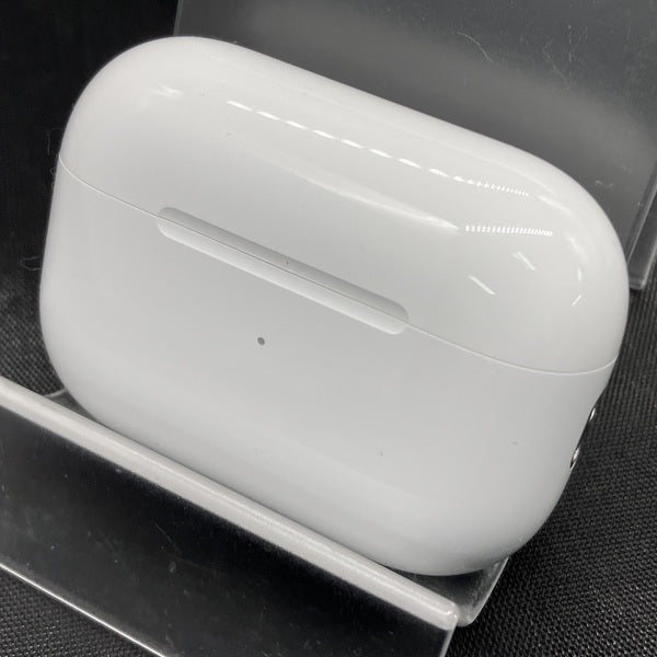 【中古】MagSafe充電ケース(USB-C)付きAirPods Pro(第2世代) MTJV3JA【秋葉原】