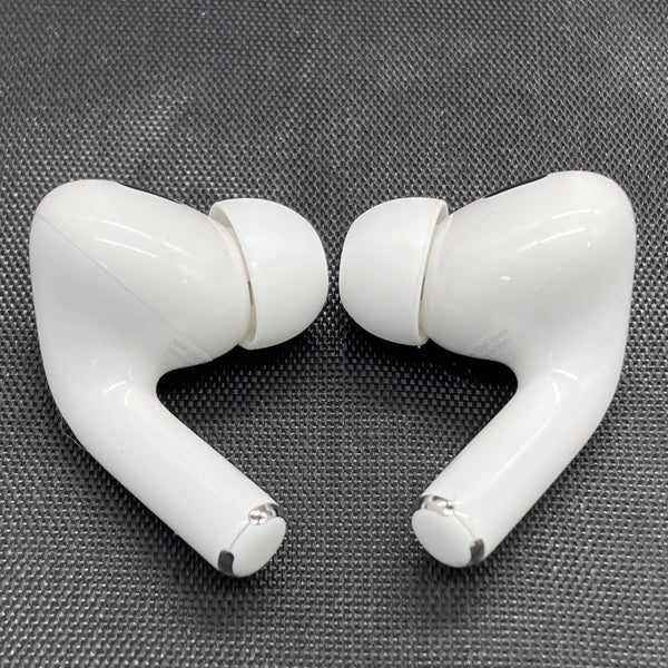 【中古】MagSafe充電ケース(USB-C)付きAirPods Pro(第2世代) MTJV3JA【秋葉原】