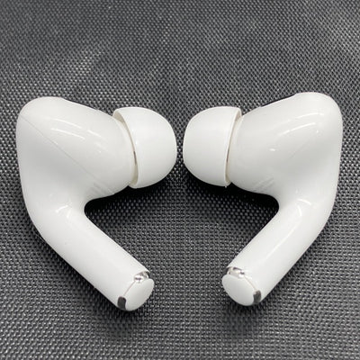 【中古】MagSafe充電ケース(USB-C)付きAirPods Pro(第2世代) MTJV3JA【秋葉原】