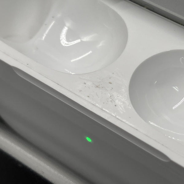 【中古】MagSafe充電ケース(USB-C)付きAirPods Pro(第2世代) MTJV3JA【秋葉原】