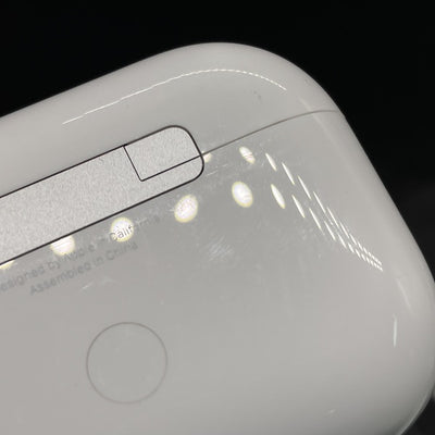 【中古】MagSafe充電ケース(USB-C)付きAirPods Pro(第2世代) MTJV3JA【秋葉原】
