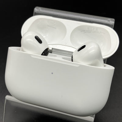 【中古】MagSafe充電ケース(USB-C)付きAirPods Pro(第2世代) MTJV3JA【秋葉原】