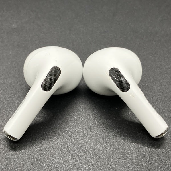 【中古】MagSafe充電ケース(USB-C)付きAirPods Pro(第2世代) MTJV3JA【秋葉原】