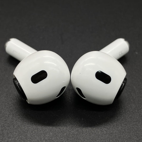 【中古】MagSafe充電ケース(USB-C)付きAirPods Pro(第2世代) MTJV3JA【秋葉原】