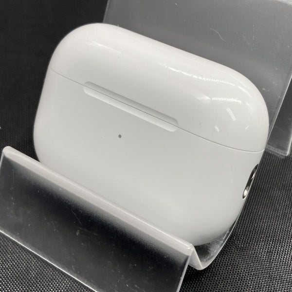 【中古】MagSafe充電ケース(USB-C)付きAirPods Pro(第2世代) MTJV3JA【秋葉原】