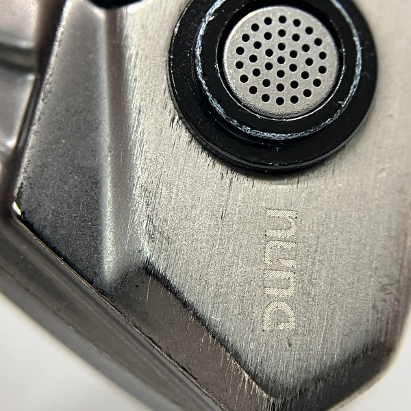 【中古】TITAN S グレー【秋葉原】