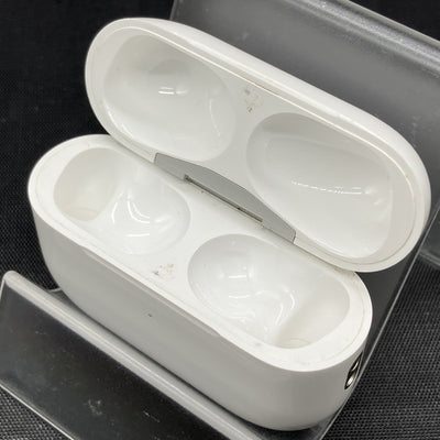【中古】AirPods Pro (第2世代) 充電ケース (Lightning)【名古屋】