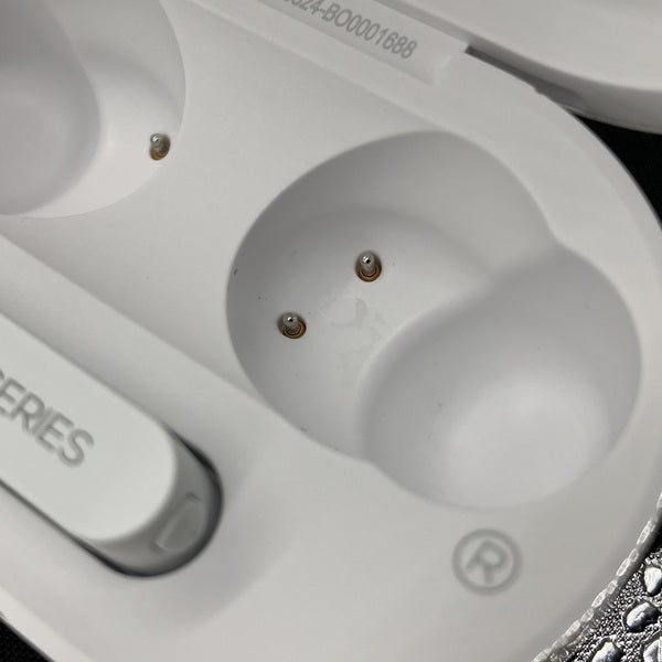 【中古】N5 Hybrid ホワイト【AKGN5HYBRIDWHT】【秋葉原】