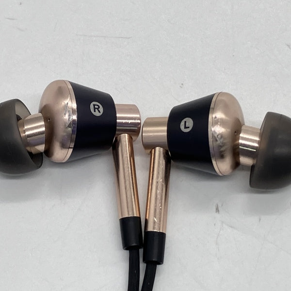 【中古】E1001 Triple-Driver In-Ear Headphones ゴールド【秋葉原】