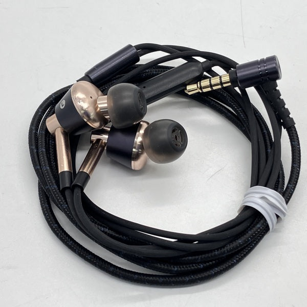 【中古】E1001 Triple-Driver In-Ear Headphones ゴールド【秋葉原】