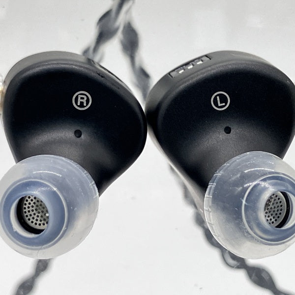 TRN 【中古】BAX Pro【日本橋】 – e☆イヤホン