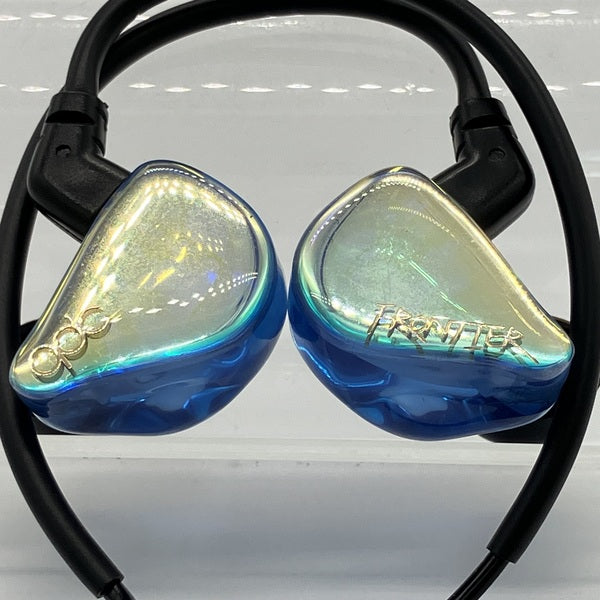 【新品同様,外箱凹み等あり】qdc FRONTIER Aquamarine qdc 【中古】FRONTIER Aquamarine 【QDC-FRONTIER-AQ】【秋葉原