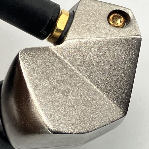 【中古】B2 【FI-B2BSSD】【秋葉原】