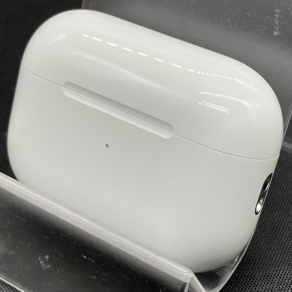 【中古】MagSafe充電ケース(USB-C)付きAirPods Pro(第2世代) MTJV3JA【秋葉原】