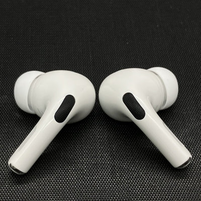 【中古】MagSafe充電ケース(USB-C)付きAirPods Pro(第2世代) MTJV3JA【秋葉原】