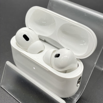 【中古】MagSafe充電ケース(USB-C)付きAirPods Pro(第2世代) MTJV3JA【秋葉原】