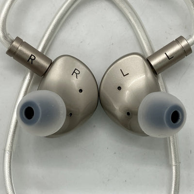【中古】Que【名古屋】