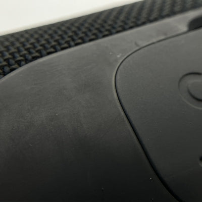 【中古】CHARGE3 ブラック 【JBLCHARGE3BLKJN】【秋葉原】