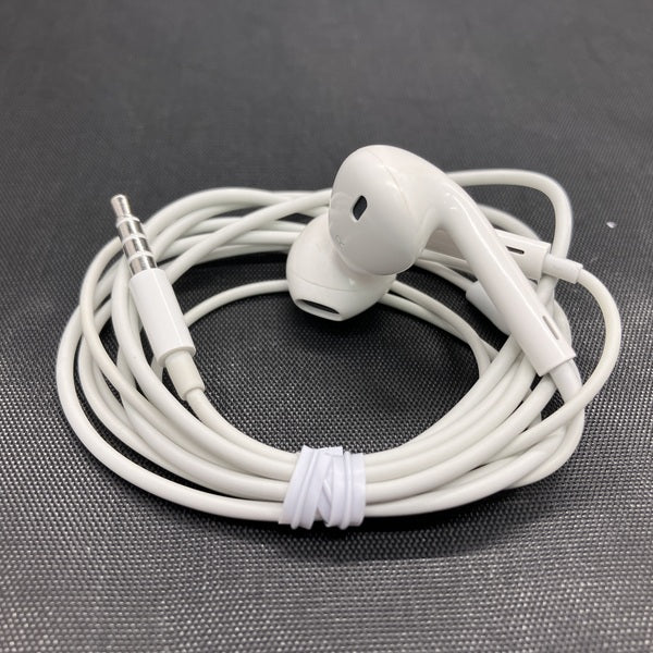 ☆未使用品？・送料無料・1円〜☆ 純正品 Apple In-Ear Headphones