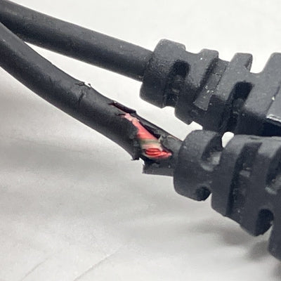 【中古】iSINE 20 Lightning & standard cable【日本橋】