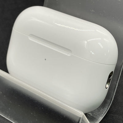 【中古】MagSafe充電ケース(USB-C)付きAirPods Pro(第2世代) MTJV3JA【秋葉原】