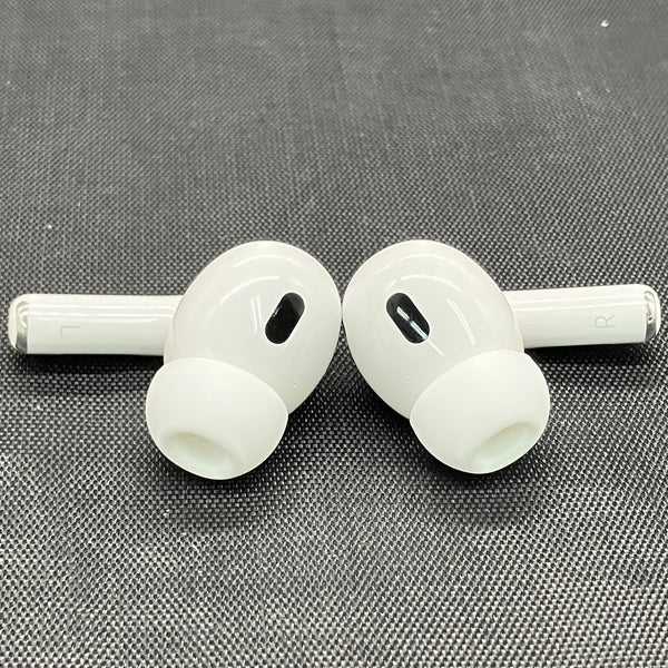 【中古】MagSafe充電ケース(USB-C)付きAirPods Pro(第2世代) MTJV3JA【秋葉原】