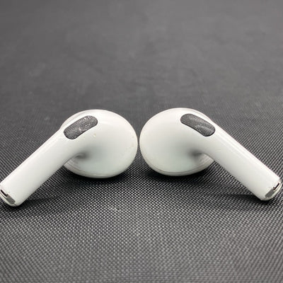【中古】MagSafe充電ケース(USB-C)付きAirPods Pro(第2世代) MTJV3JA【日本橋】