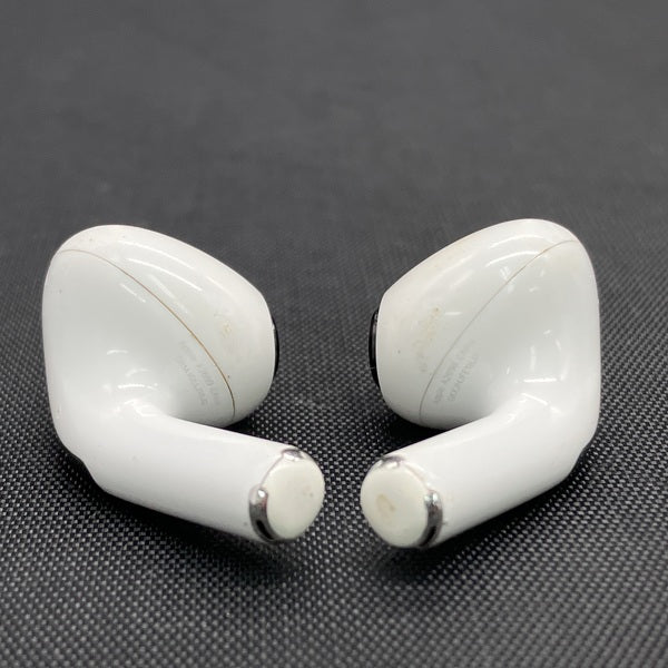 【中古】MagSafe充電ケース(USB-C)付きAirPods Pro(第2世代) MTJV3JA【日本橋】