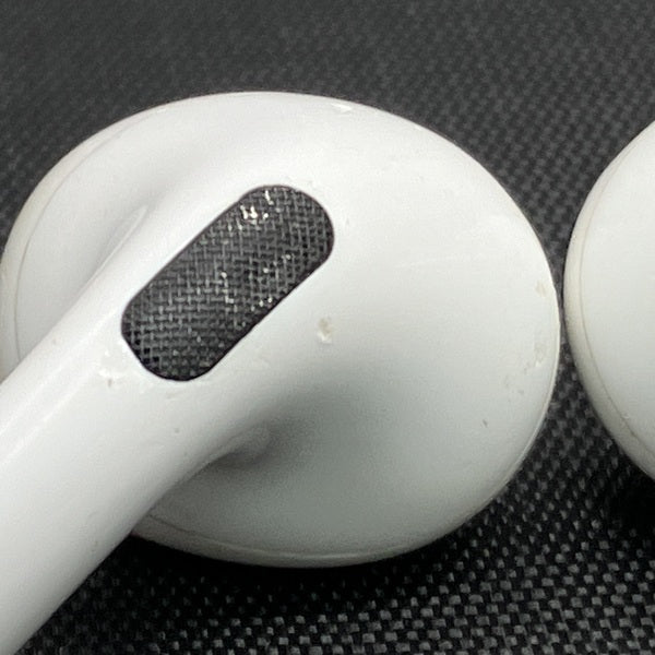 【中古】MagSafe充電ケース(USB-C)付きAirPods Pro(第2世代) MTJV3JA【日本橋】