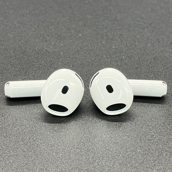 【中古】AirPods 4 MXP93J/A（アクティブノイズキャンセリング搭載）【秋葉原】