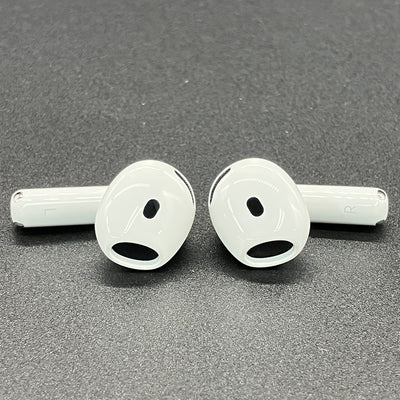 【中古】AirPods 4 MXP93J/A（アクティブノイズキャンセリング搭載）【秋葉原】