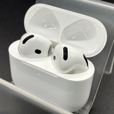 【中古】AirPods 4 MXP63J/A【秋葉原】