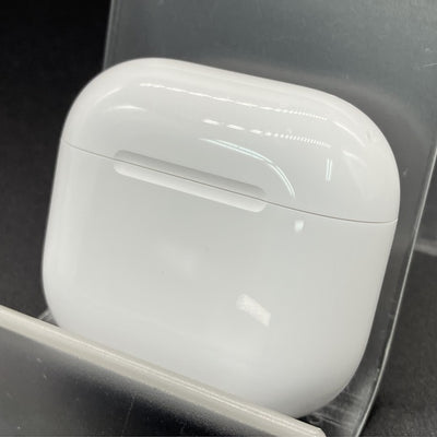 【中古】AirPods 4 MXP63J/A【秋葉原】