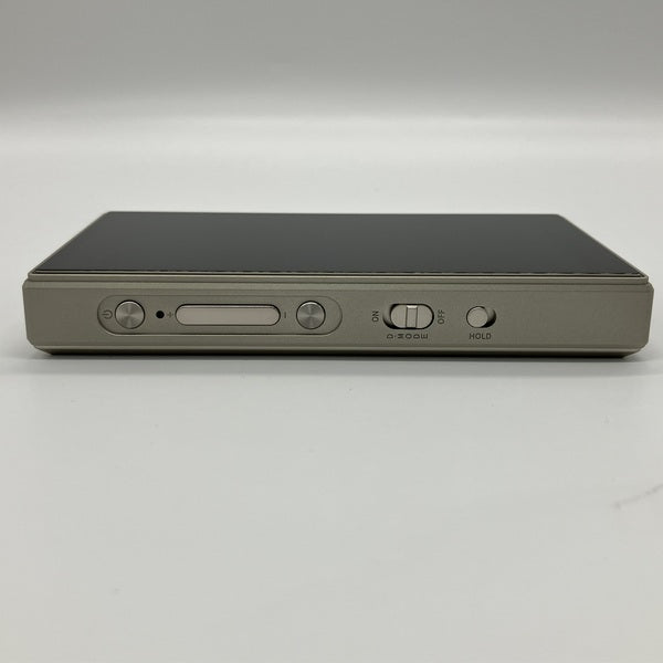 【中古】M21 Titanium Gold 【FIO-M21-G】【秋葉原】