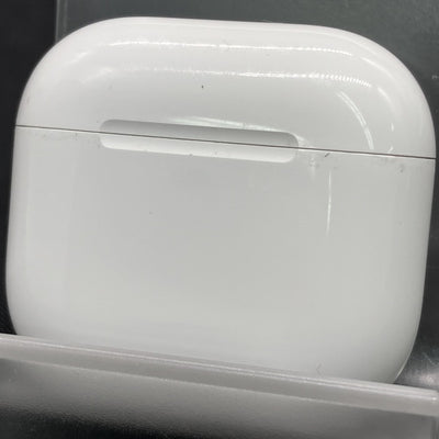 【中古】AirPods 4充電ケース【日本橋】