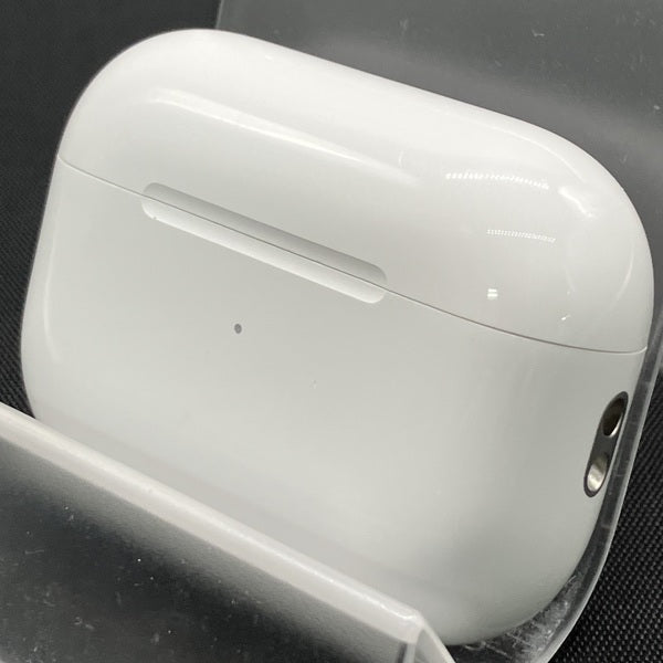 【中古】MagSafe充電ケース(USB-C)付きAirPods Pro(第2世代) MTJV3JA【秋葉原】