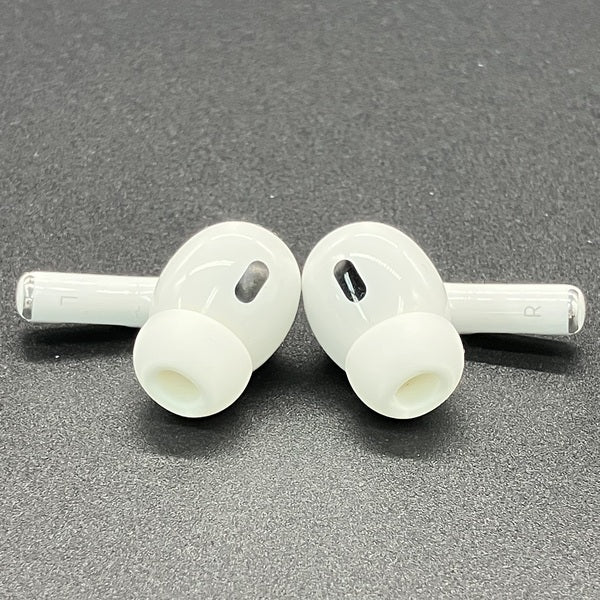 【中古】MagSafe充電ケース(USB-C)付きAirPods Pro(第2世代) MTJV3JA【秋葉原】