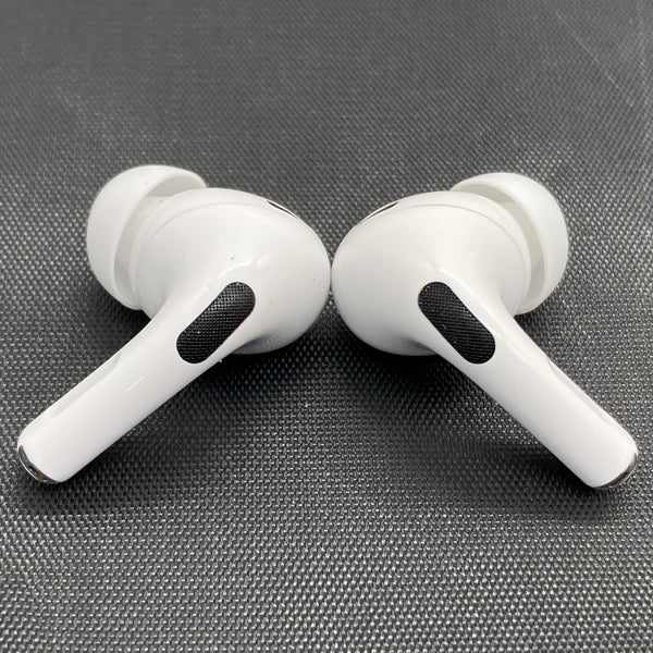 【中古】MagSafe充電ケース(USB-C)付きAirPods Pro(第2世代) MTJV3JA【秋葉原】