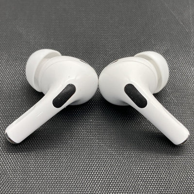 【中古】MagSafe充電ケース(USB-C)付きAirPods Pro(第2世代) MTJV3JA【秋葉原】