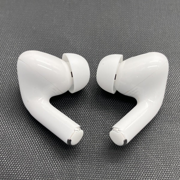 【中古】MagSafe充電ケース(USB-C)付きAirPods Pro(第2世代) MTJV3JA【秋葉原】