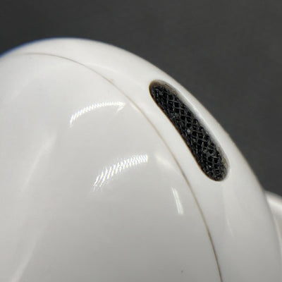 【中古】MagSafe充電ケース(USB-C)付きAirPods Pro(第2世代) MTJV3JA【秋葉原】