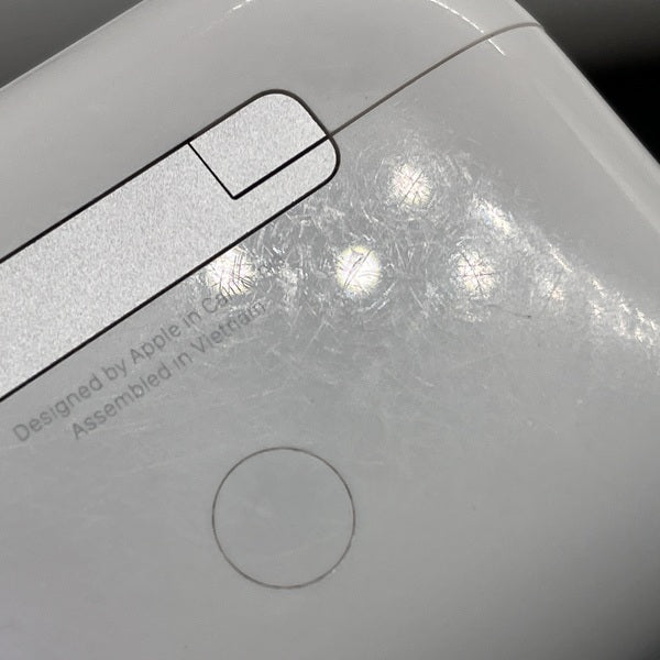 【中古】MagSafe充電ケース(USB-C)付きAirPods Pro(第2世代) MTJV3JA【秋葉原】